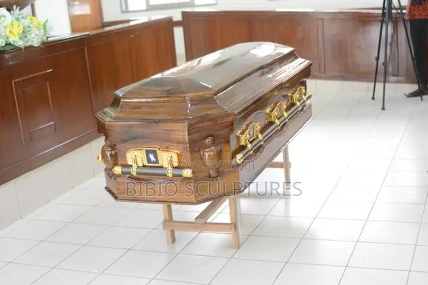 Royal Oak Casket · Photo 1