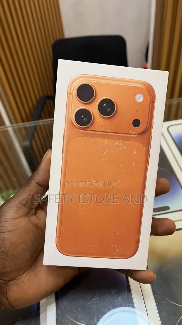New Apple iPhone 17 Pro 256 GB Orange · Photo 1