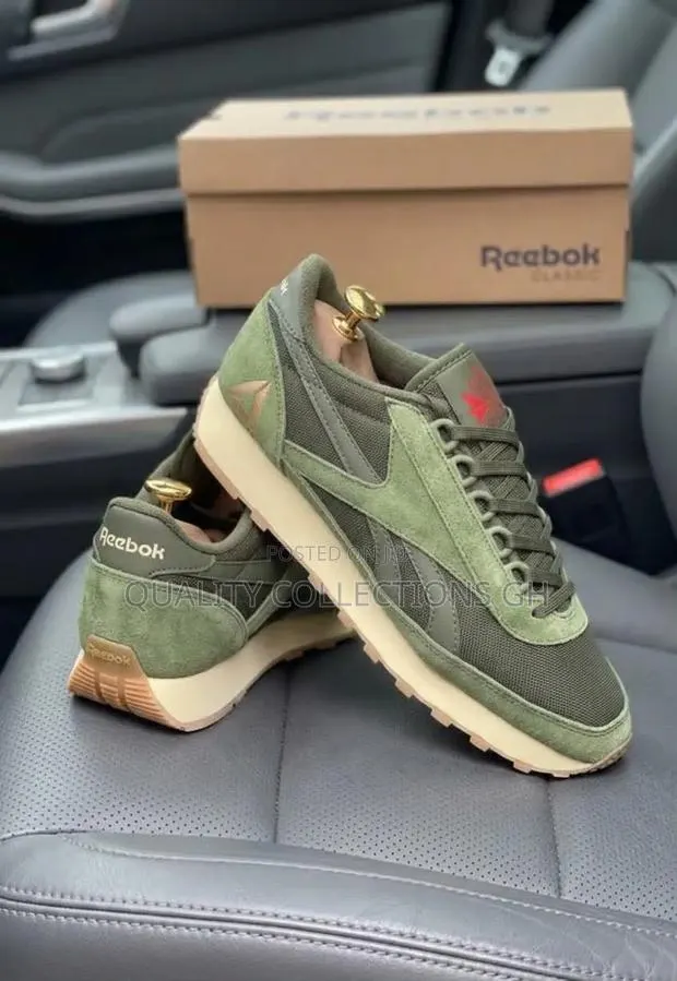 Reebok Classic Olive Green Suede · Photo 1