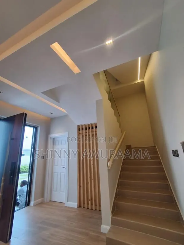 4bdrm House in Dzorwulu for sale · Photo 7