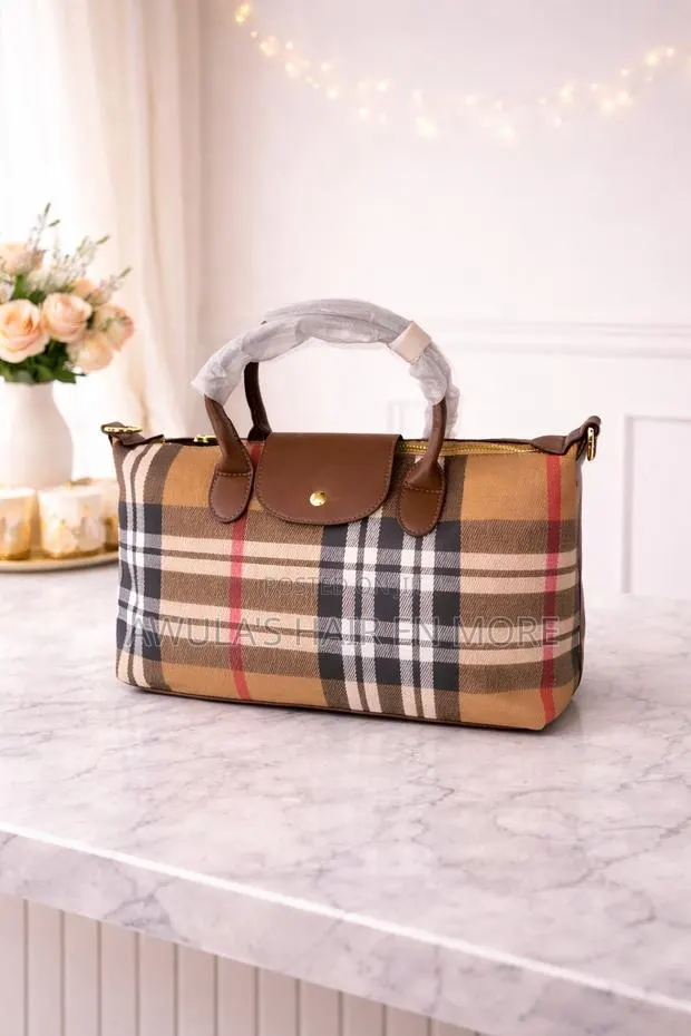 Ladies Hand Bags · Photo 1