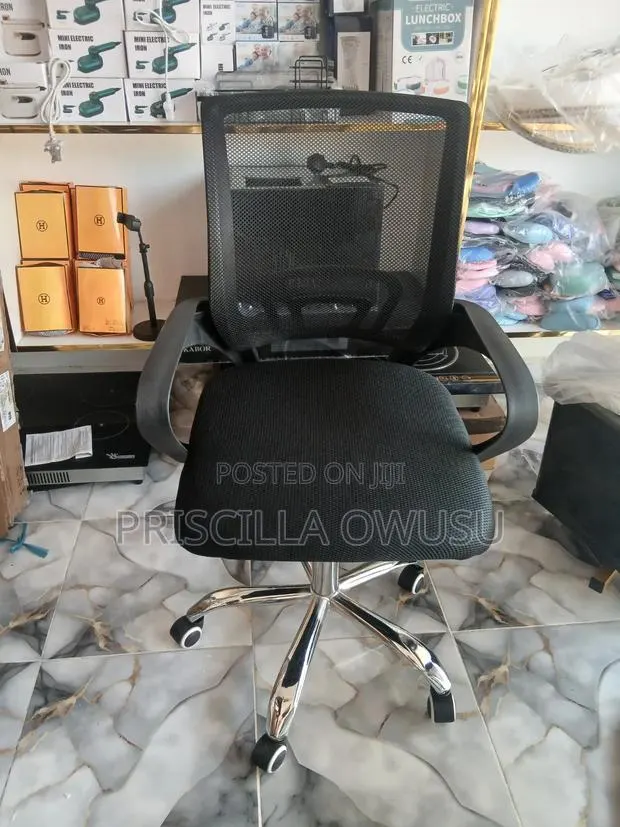 Office Swivel Chairs Available · Photo 1