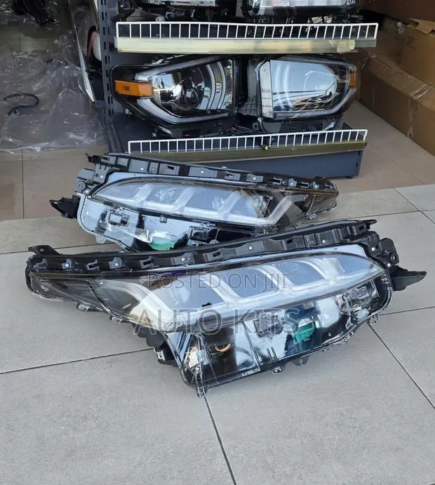 Toyota Fortuner 4led Headlamp Very Bright and Original · Photo 1
