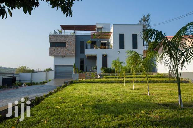 4bdrm Mansion in Roman Ridge for sale · Photo 1