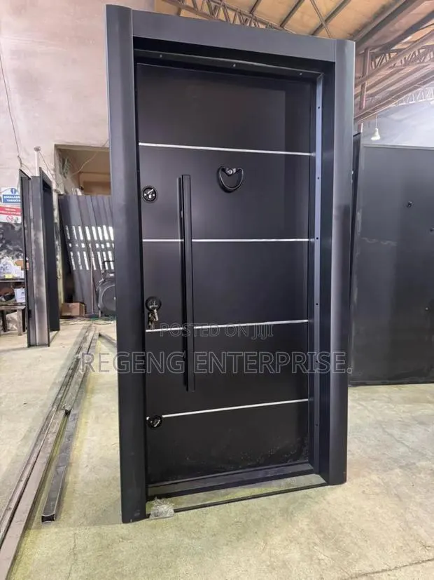 Original Super Heavy Security Door · Photo 1