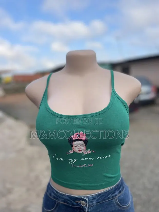 Frida Kahlo Crop Top Green · Photo 1