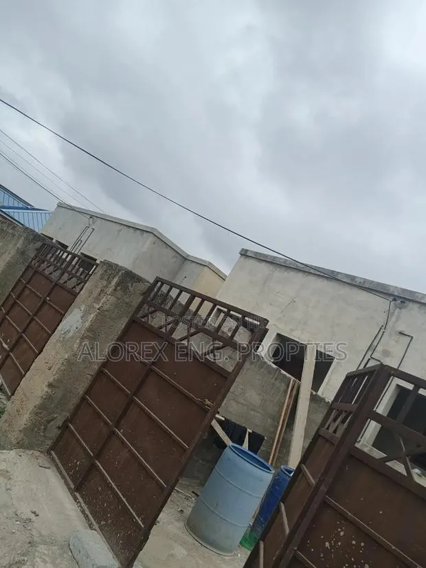 1bdrm Apartment in Oyarifa, Ghana Flag for rent · Photo 1