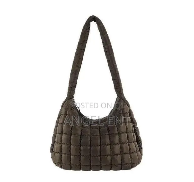 Vintage Puffer Tote Bags Available (Location: Adum Kumasi ) · Photo 1