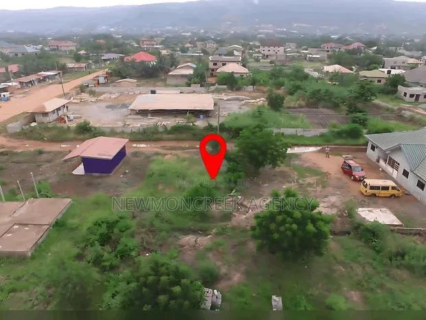 Plot of Land Located at Ayi Kuma for Sale · Photo 1
