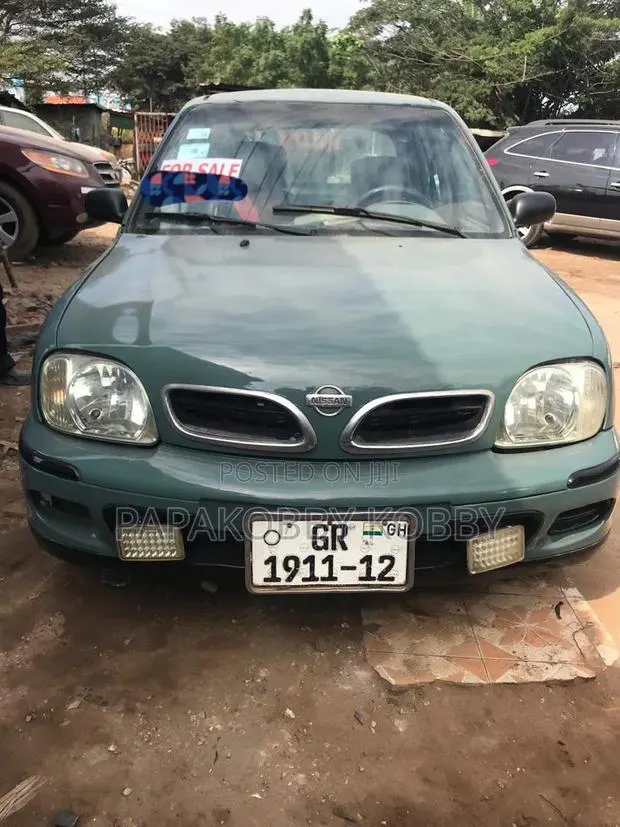 Nissan Micra 2004 Green · Photo 1
