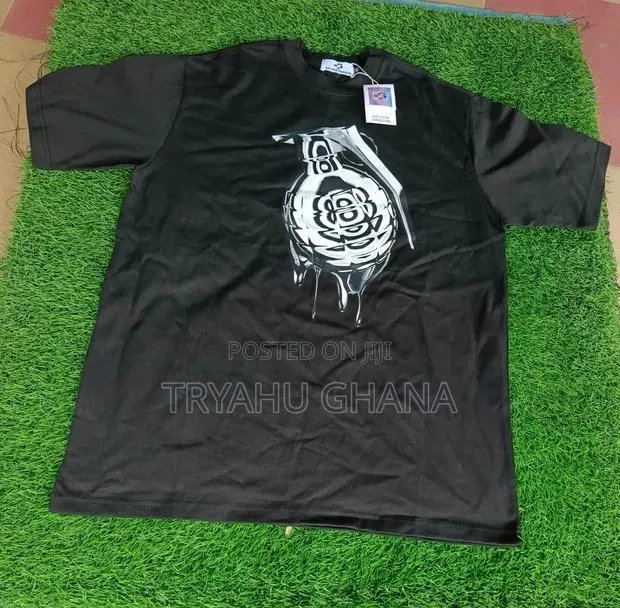 Quality Multicolored T-Shirts · Photo 1
