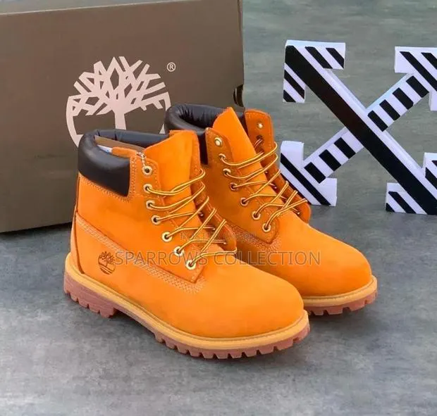 Original Timberland Boots (Brown) · Photo 1