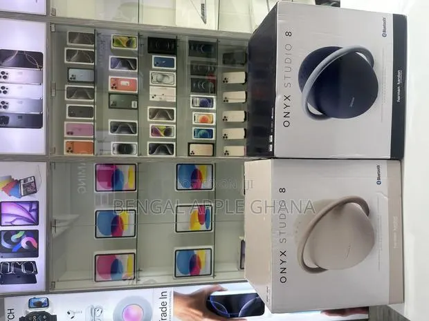 Brand New Onyx Studio 8 · Photo 1