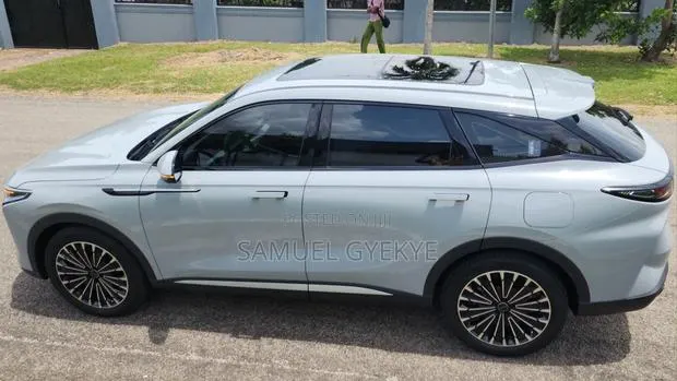 Exeed TXL 2024 Gray · Photo 4