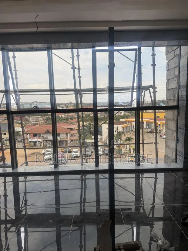Office Space for Rent – Patase High Street · Photo 4