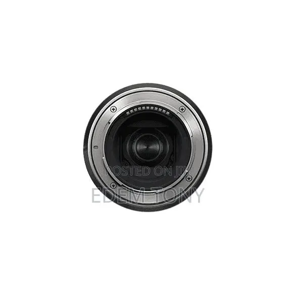 Tamron 70-300mm F/4.5-6.3 Di | RXD Lens for Sony E · Photo 8