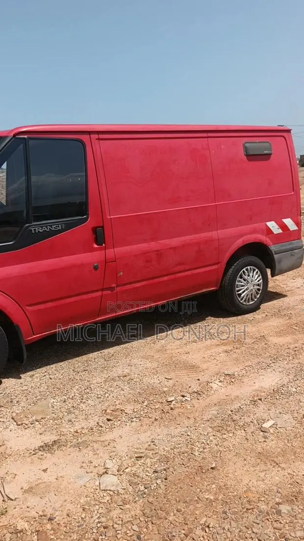 Ford Transit 2008 Red · Photo 1