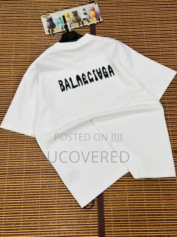 High Quality Heavy Unisex T-shirts · Photo 1