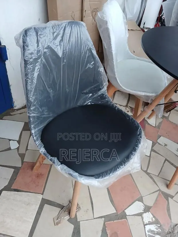 Affordable Dinning Chair · Photo 1