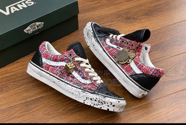 Old Skool Vans New Edition · Photo 1