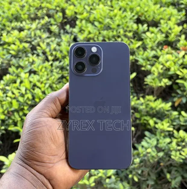 Apple iPhone 14 Pro Max 256 GB Purple · Photo 1