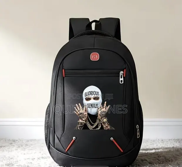 Fashionable Backpacks · Photo 1