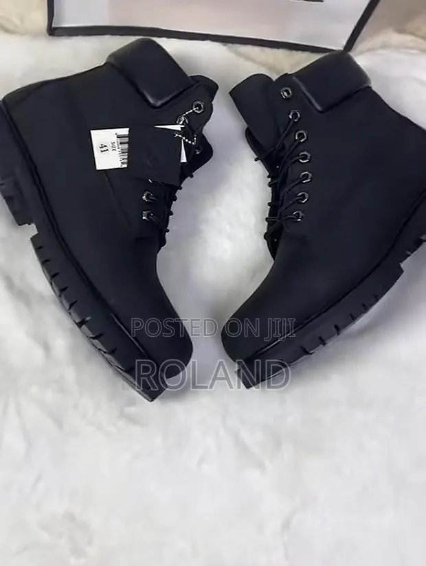 Waterproof /Fireproof Timberland Boot · Photo 1