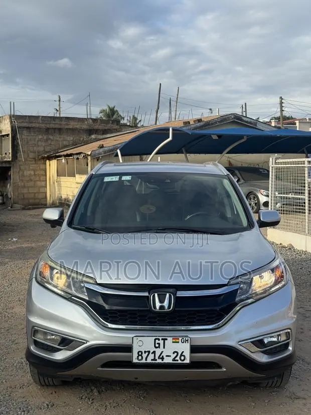 Honda CR-V Touring 4dr SUV (2.4L 4cyl CVT) 2016 Silver · Photo 1