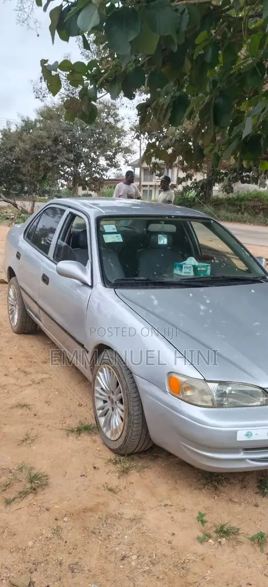 Toyota Corolla 1999 Gray · Photo 1