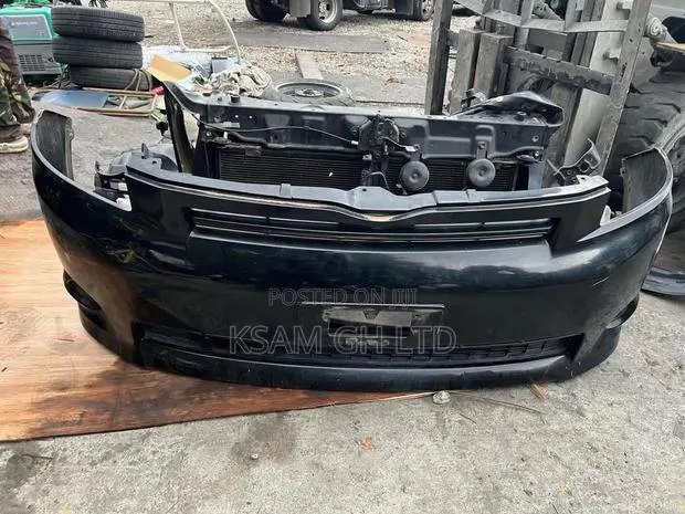 Voxy 2010 Front Bumper · Photo 1