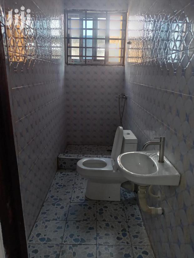 Executive 2-Bedrooms Apartment Dansoman 1yr · Photo 4