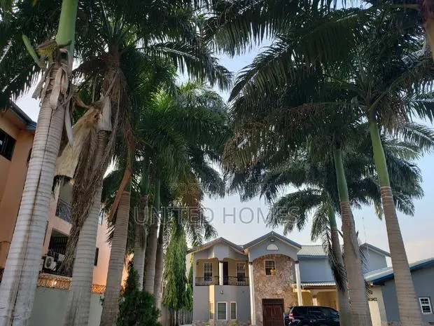 Furnished 7bdrm Mansion in East Legon for sale · Photo 1