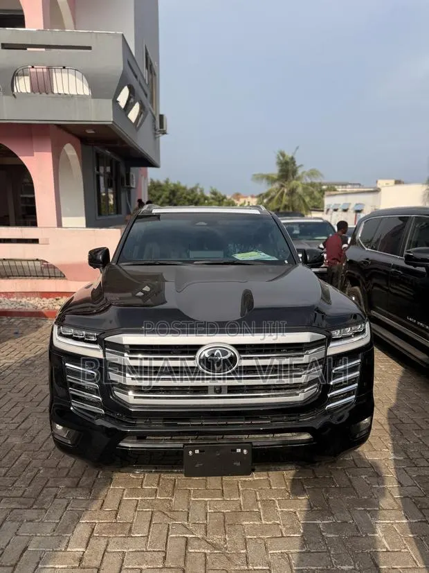 New Toyota Land Cruiser 2026 Black · Photo 1