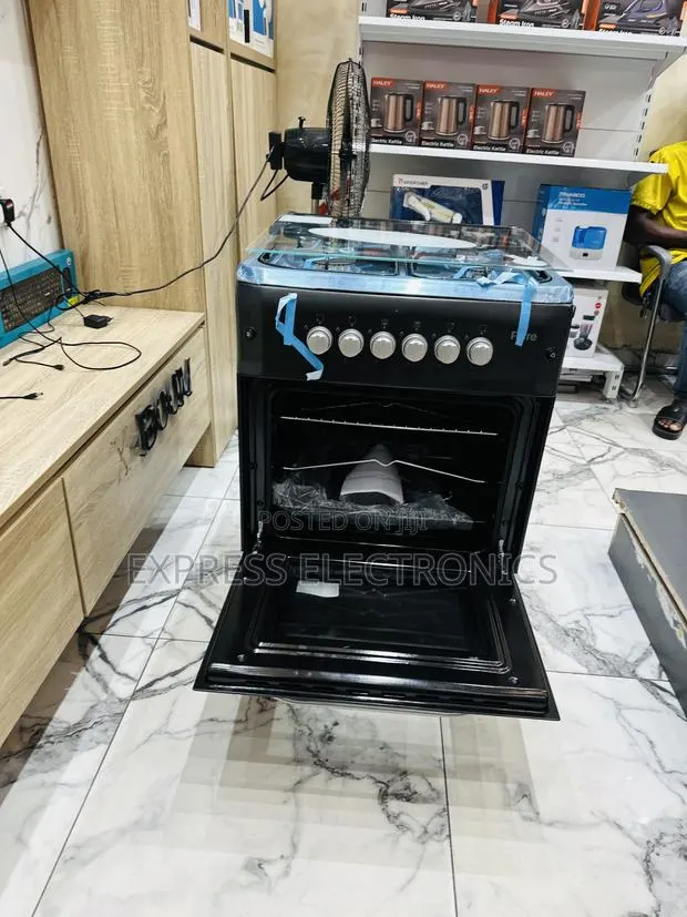 Grab the New Volcano 60/60 4burner Black Smart · Photo 1