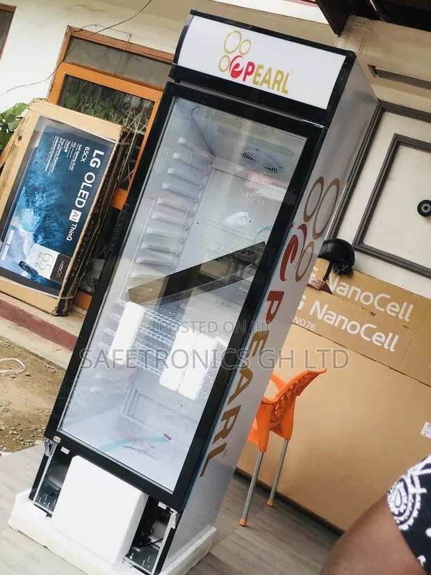 Affordable Display Singledoor PVC-424 Pearl Glass Lid Fridge · Photo 1