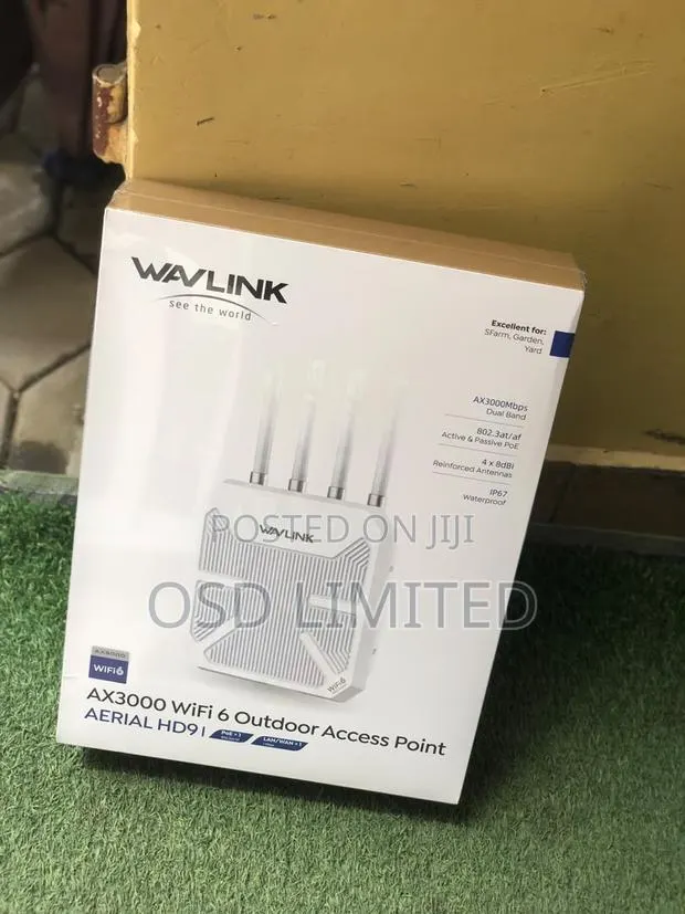 Built for the Elements: Wavlink 4-Antenna Weatherproof Router · Photo 1