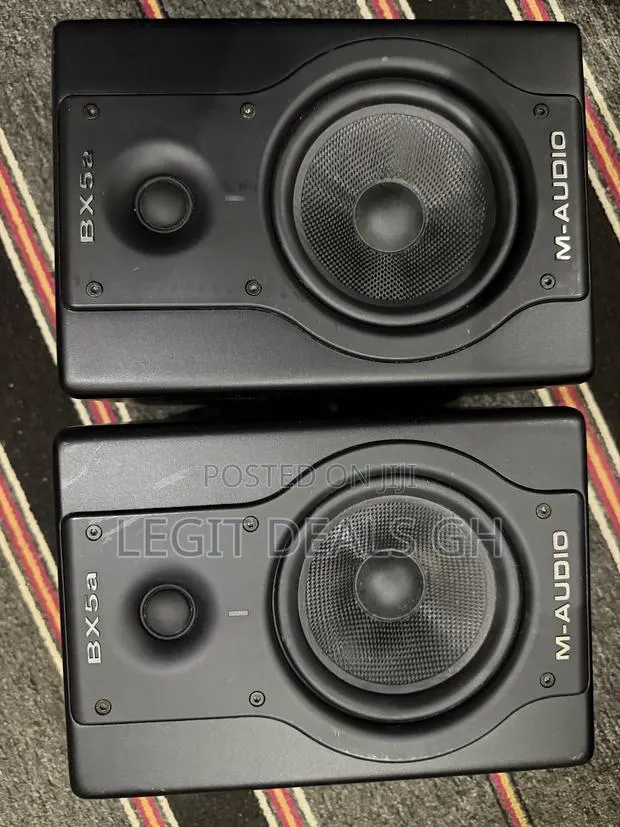 M-Audio BX5a Studio Monitors · Photo 1