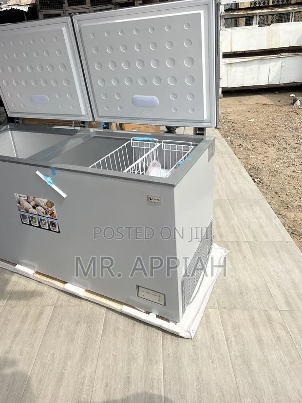 Efficient Cooling Pearl PCF-6040-1A Chest Freezer · Photo 1
