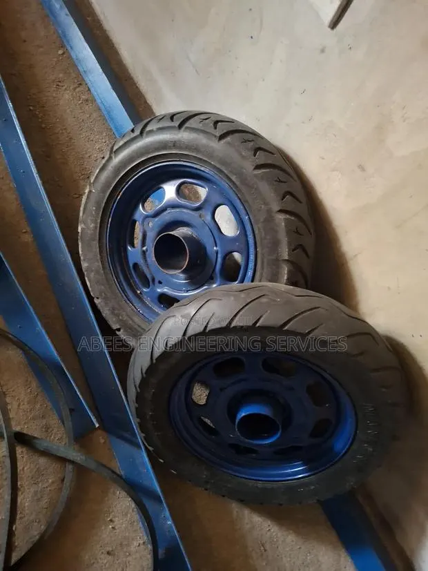 Trolley Tyre · Photo 2