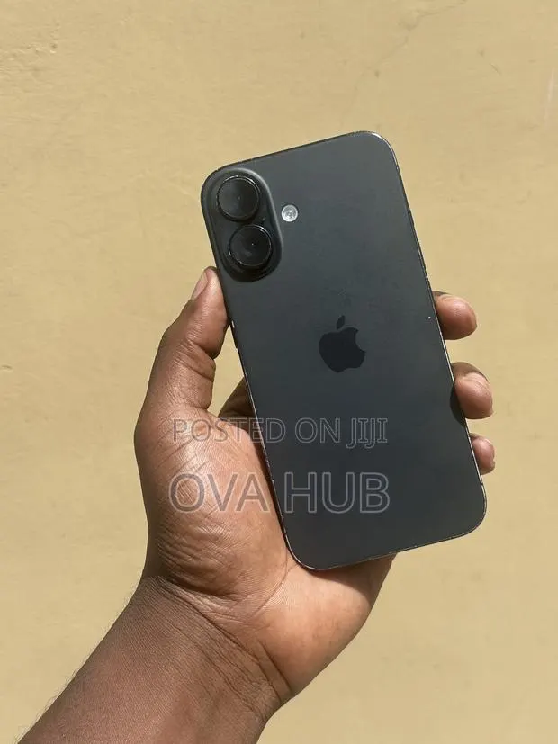 Apple iPhone 16 128 GB Black · Photo 1