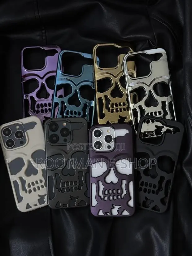 Luxury Matte Plating Metallic Skull Case for iPhone 15 and 16 Pro Max · Photo 1