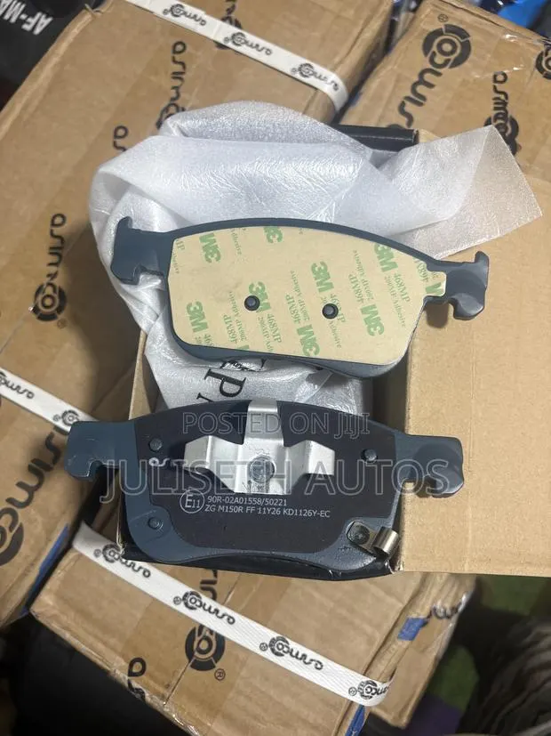Honda Accord 2018 - 2020 Front Brake Pads · Photo 1