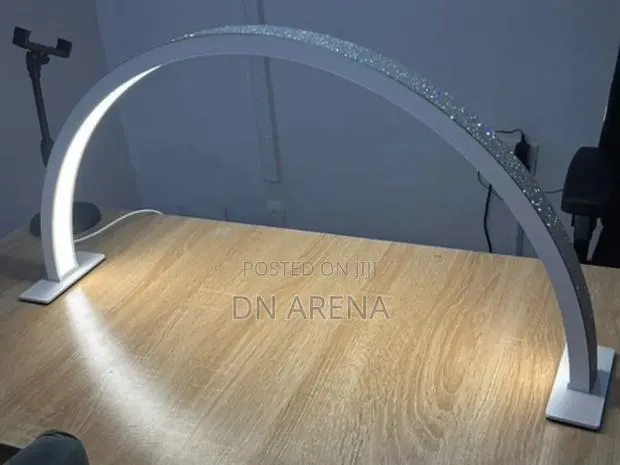 Desktop Moonlight Table Crystal Lamp (For Nail Tech) · Photo 2