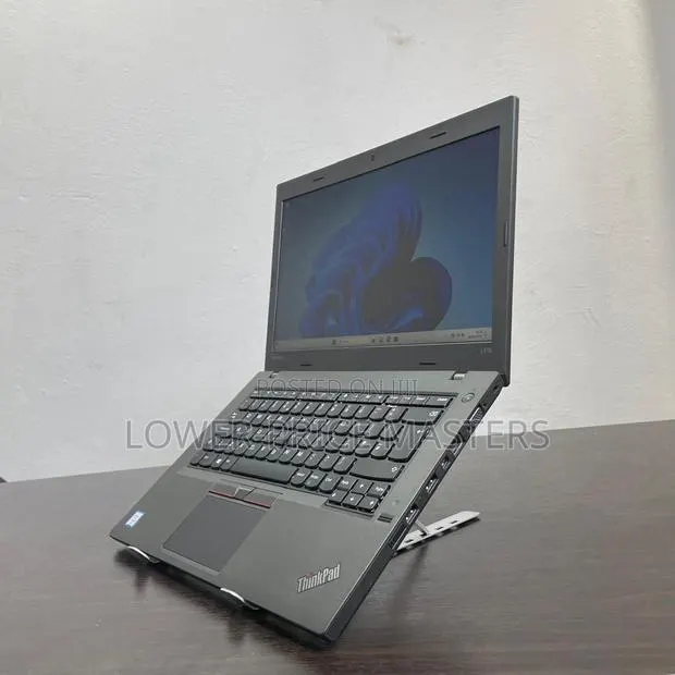 New Laptop Lenovo ThinkPad L470 8GB Intel Core i5 HDD 500GB · Photo 1