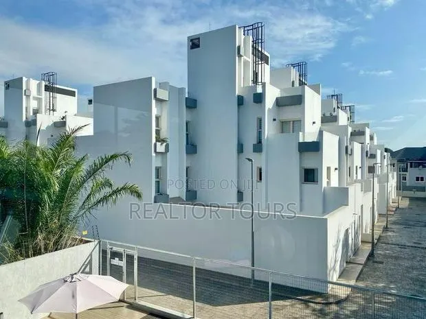4bdrm Townhouse / Terrace in Cantonments for rent · Photo 1