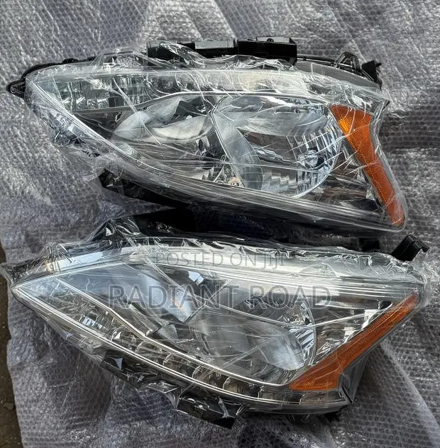Nissan Sentra 2014 Headlight · Photo 1