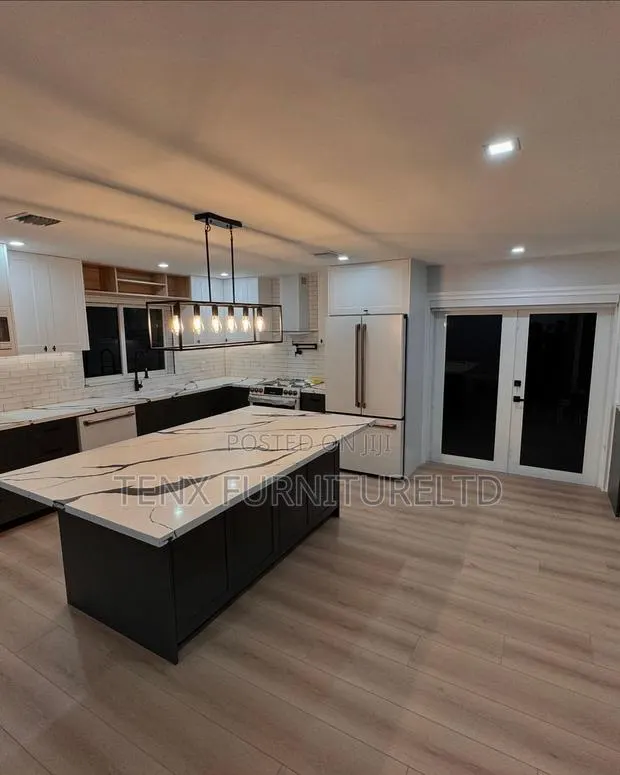 Kitchen Cabinet (Island In) All Colours · Photo 1
