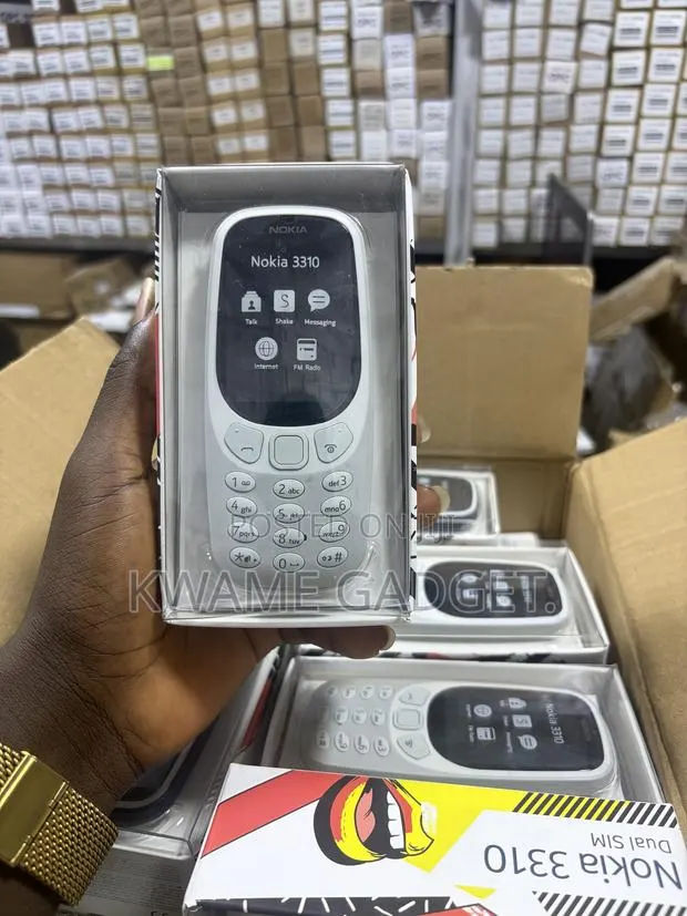 New Nokia 3310 Silver · Photo 1