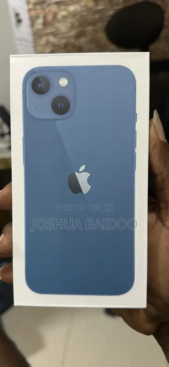 Apple iPhone 13 128 GB · Photo 1