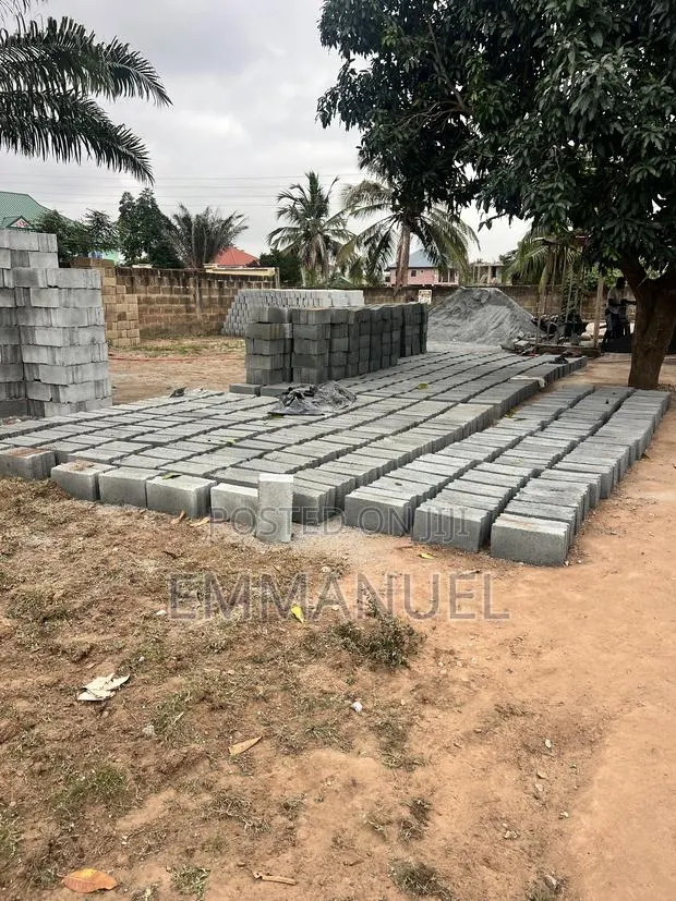 5 Inch Concrete Blocks – Affordable Quality · Photo 1